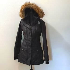 PWDR Room Woman's Coat